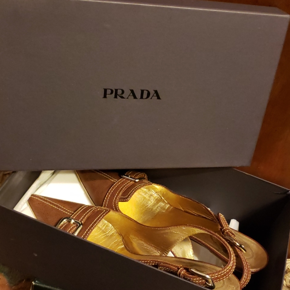 Shoes - Picture 4 of 4